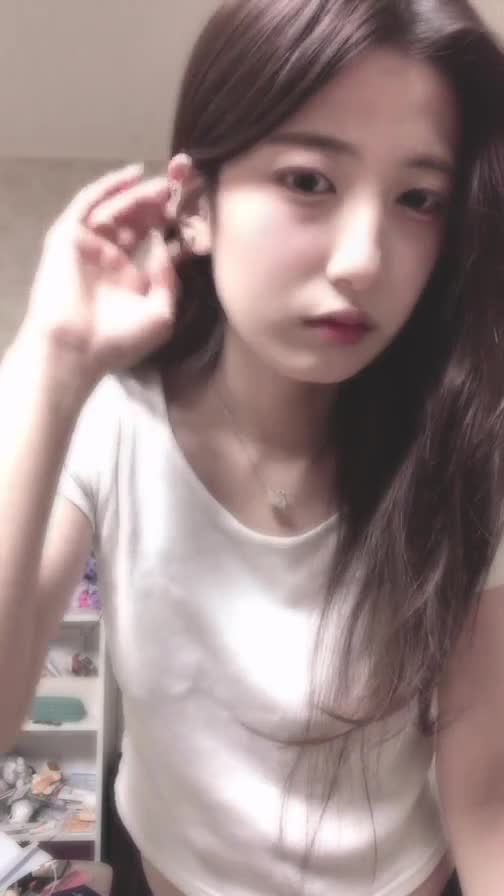 우연히 얻어걸린 존예녀 알몸 썸네일