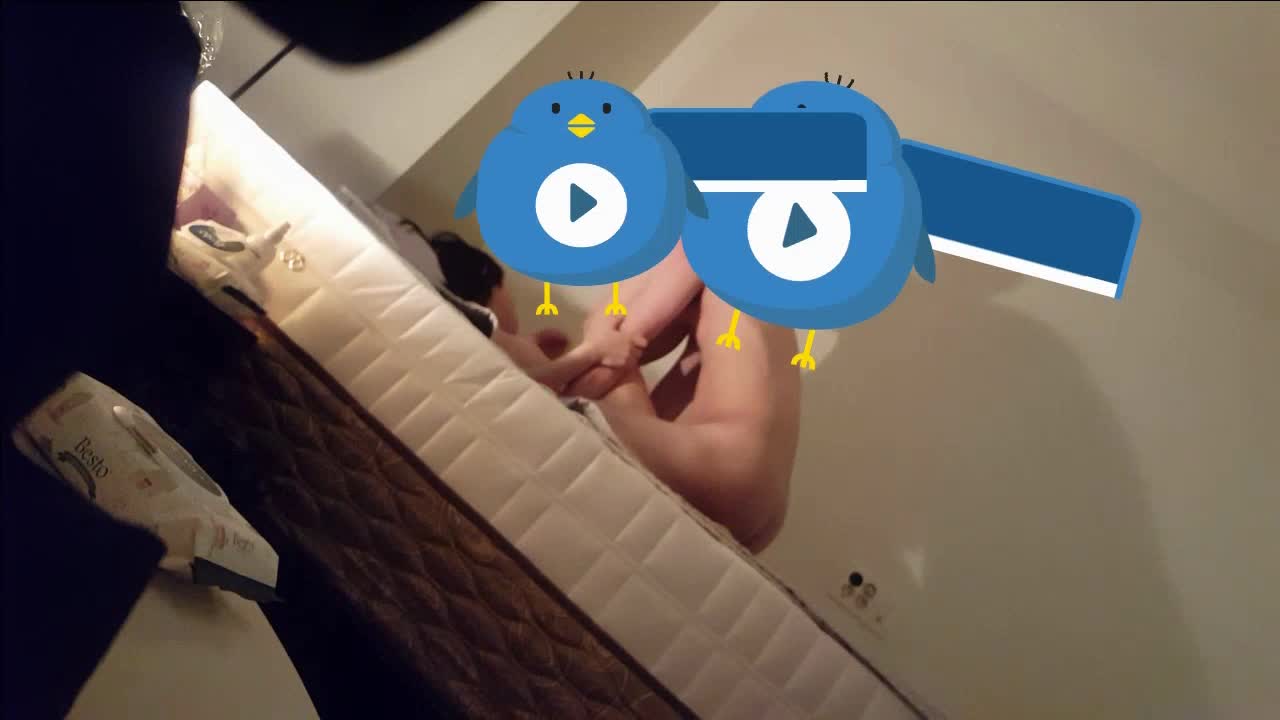몰카에 당한 땡떙이속옷 업소녀 썸네일