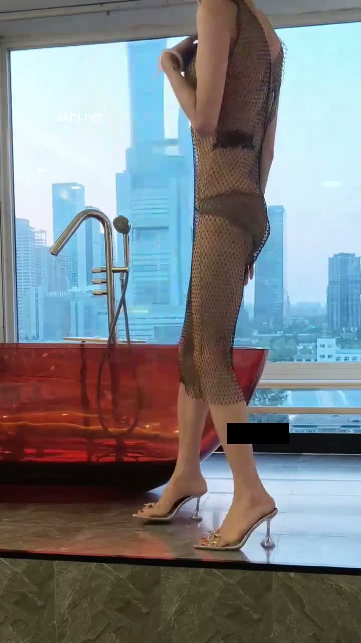 늘씬한 미녀 썸네일